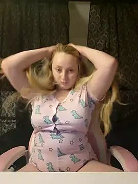 EmilyAngelUK online show from November 2025 01:20:02 AM