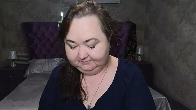 Eloisa Eliot online show from November 2025 02:29:02 PM