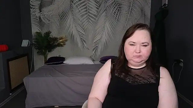 Eloisa Eliot online show from November 2025 03:39:01 PM