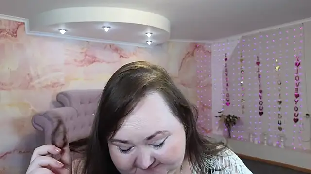 Eloisa Eliot online show from September 2025 02:13:02 PM