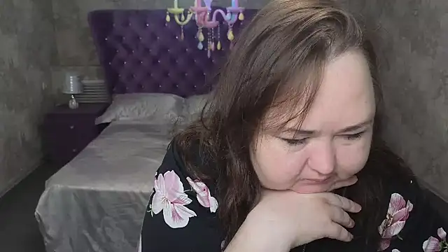 Eloisa Eliot online show from November 2025 01:11:01 PM