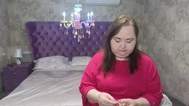 Eloisa Eliot online show from November 2025 03:37:01 PM