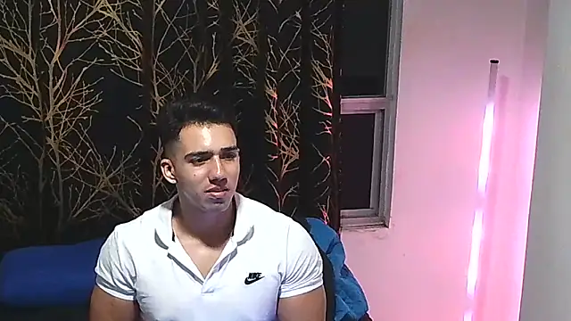 Liam forest  online show from October 2025 05:39:01 AM