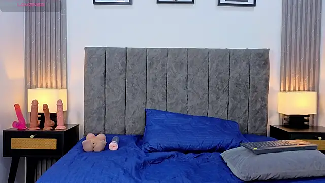 Liam forest  online show from October 2025 04:31:01 AM