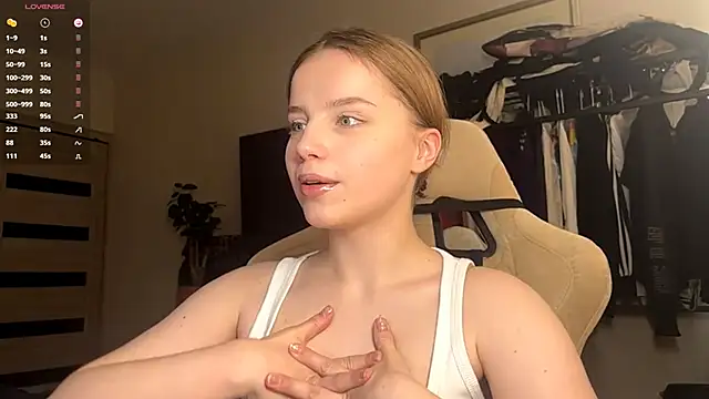 GabiMeshuggah online show from April 2026 10:08:01 AM