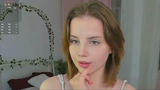 Snapshot of GabiMeshuggah chatting on November 2025 08:45:02 PM GabiMeshuggah online show from November 2025 08:45:02 PM