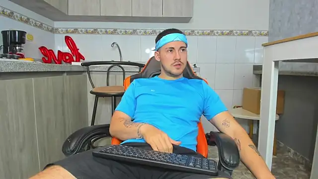 BrunoWalkerr online show from September 2025 01:01:01 PM