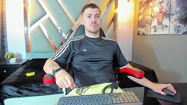 BrunoWalkerr online show from October 2025 12:46:01 PM