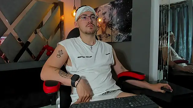 BrunoWalkerr online show from October 2025 12:40:02 PM