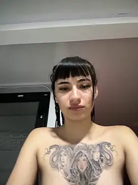 Alynn Bri  online show from April 2026 12:34:01 AM