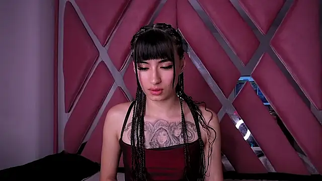 Alynn Bri  online show from March 2026 01:18:02 AM