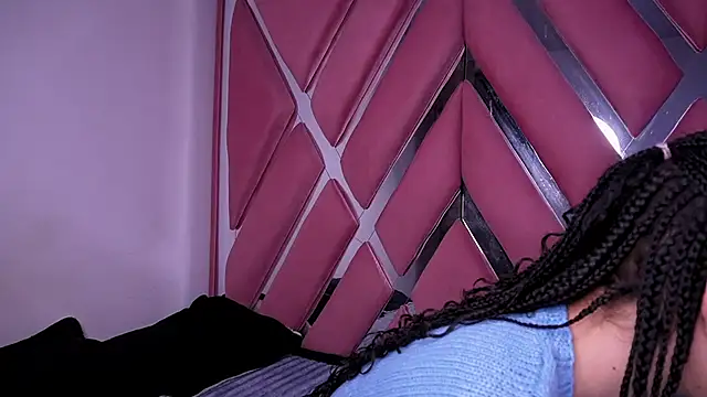 Alynn Bri  online show from April 2026 03:03:01 AM