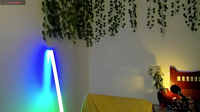 Ariana Spring online show from February 2026 02:04:02 PM