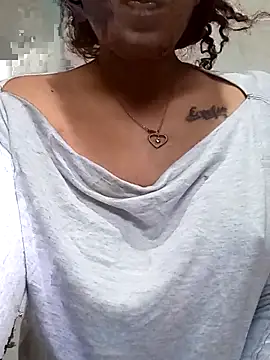 Snapshot of Daila_Lucia chatting on February 2026 12:49:02 PM Daila Lucia online show from February 2026 12:49:02 PM