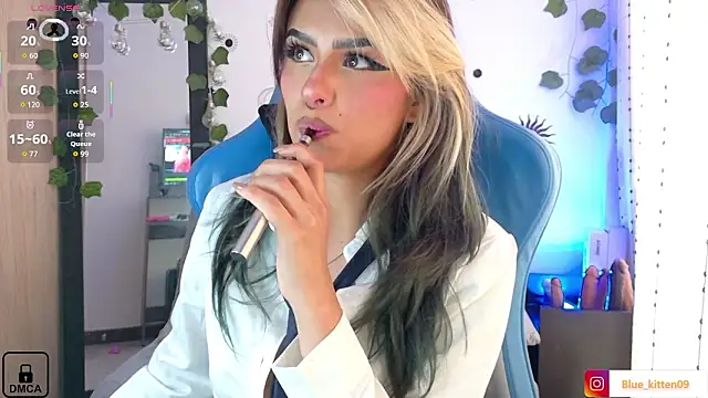 blue kitten online show from February 2026 10:20:02 PM