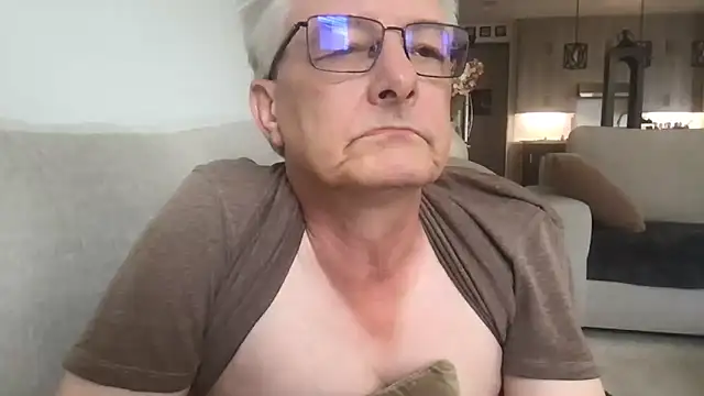 Daddy Mike69 online show from April 2026 03:09:01 PM