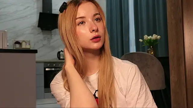 Snapshot of Nana_Wilson chatting on November 2025 04:49:02 AM Nana Wilson online show from November 2025 04:49:02 AM