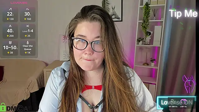 Tara Torres online show from November 2025 09:03:02 AM