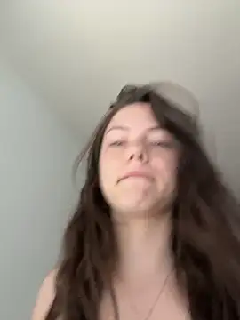 lilbbyily online show from April 2026 02:57:02 PM