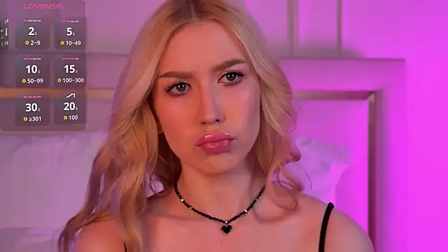 VelvetHell online show from October 2025 03:50:01 AM