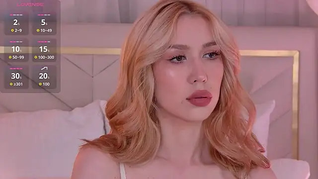 VelvetHell online show from September 2025 03:40:02 AM