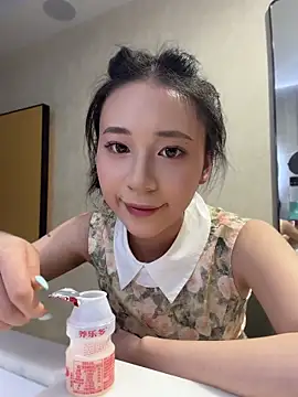 Snapshot of shishi0688 chatting on June 2026 03:54:02 PM shishi0688 online show from June 2026 03:54:02 PM