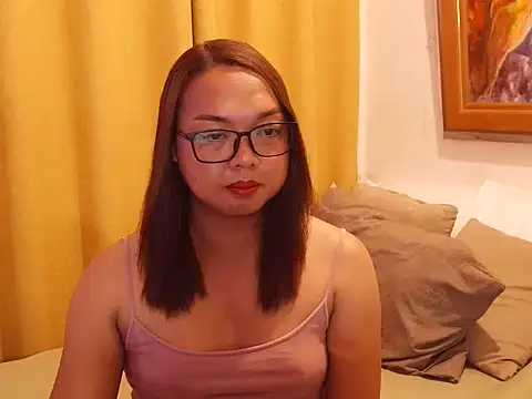 Snapshot of Trishme chatting on May 2026 12:06:01 PM Trishme online show from May 2026 12:06:01 PM