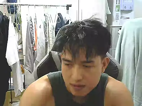 Snapshot of hunterXhan chatting on September 2025 08:51:02 AM hunterXhan online show from September 2025 08:51:02 AM