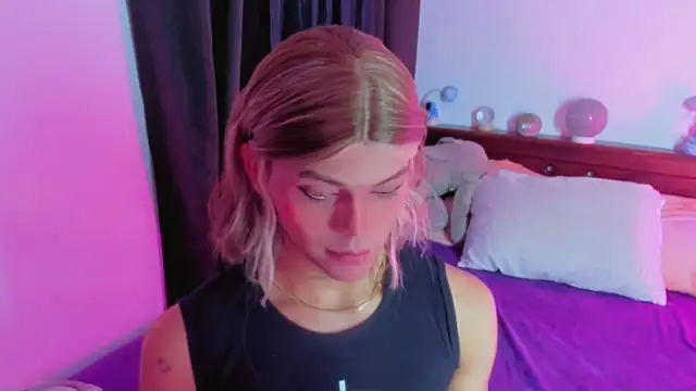 Flora Minx online show from December 2025 06:16:02 AM