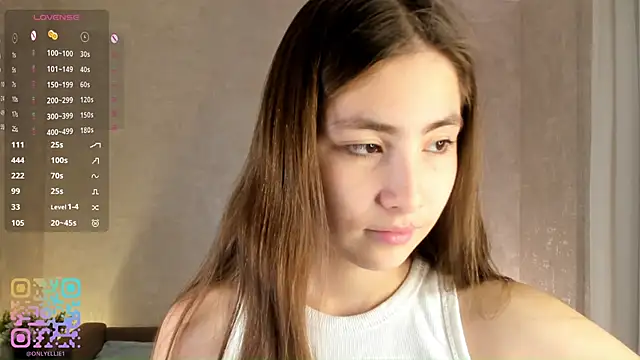 LynetteDanley online show from October 2025 03:34:02 PM