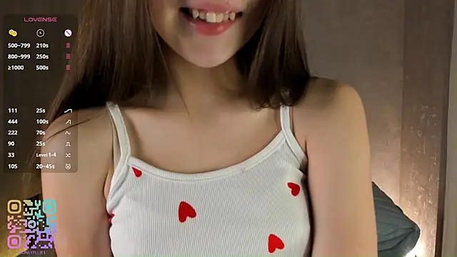 LynetteDanley online show from October 2025 01:35:02 PM