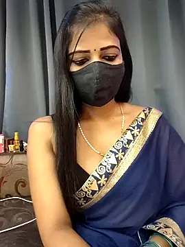 Misss-julli online show from November 2025 02:45:02 AM