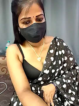 Misss-julli online show from October 2025 03:41:02 AM