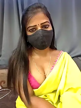 Misss-julli online show from November 2025 05:44:01 AM