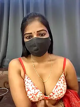 Misss-julli online show from October 2025 07:16:02 AM