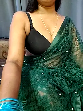 Misss-julli online show from November 2025 06:12:02 AM