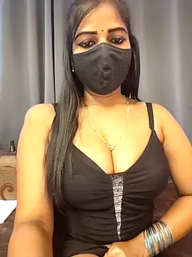 Misss-julli online show from November 2025 07:51:02 AM