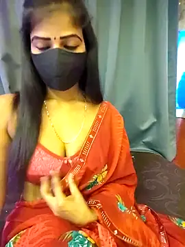 Misss-julli online show from April 2026 06:54:01 AM