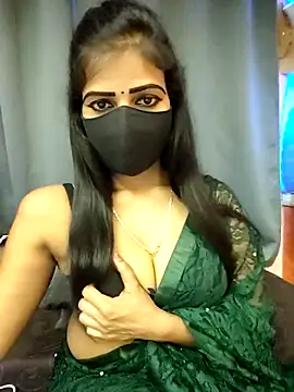 Misss-julli online show from April 2026 02:51:02 AM