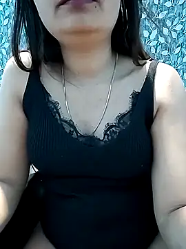 Vaani Actress online show from April 2026 03:40:02 PM