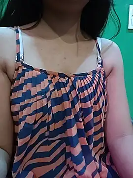 Vaani Actress online show from May 2026 04:04:01 PM