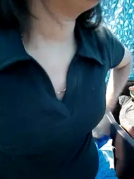 Vaani Actress online show from April 2026 04:41:01 PM