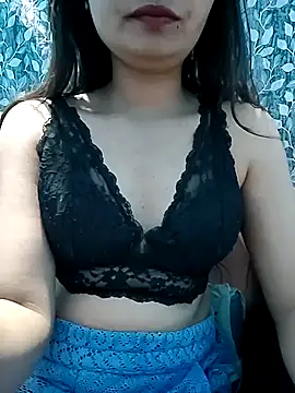 Vaani Actress online show from April 2026 04:22:02 PM