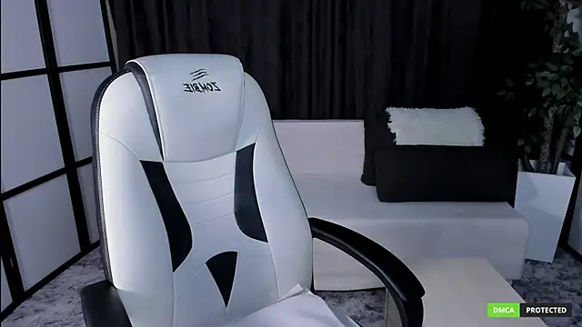 LikaFoxie online show from December 2025 03:18:02 AM