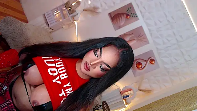 Lilly-lou online show from May 2026 05:56:02 AM