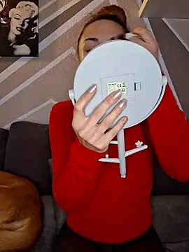 SlimBellaa online show from December 2025 07:38:01 PM