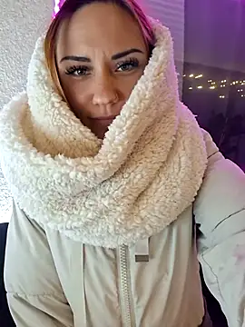 SlimBellaa online show from December 2025 10:23:01 PM