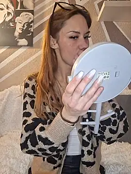 SlimBellaa online show from January 2026 03:29:02 PM