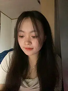 Julia-Elsa online show from October 2025 04:24:02 AM