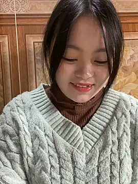 Julia-Elsa online show from November 2025 04:05:02 AM